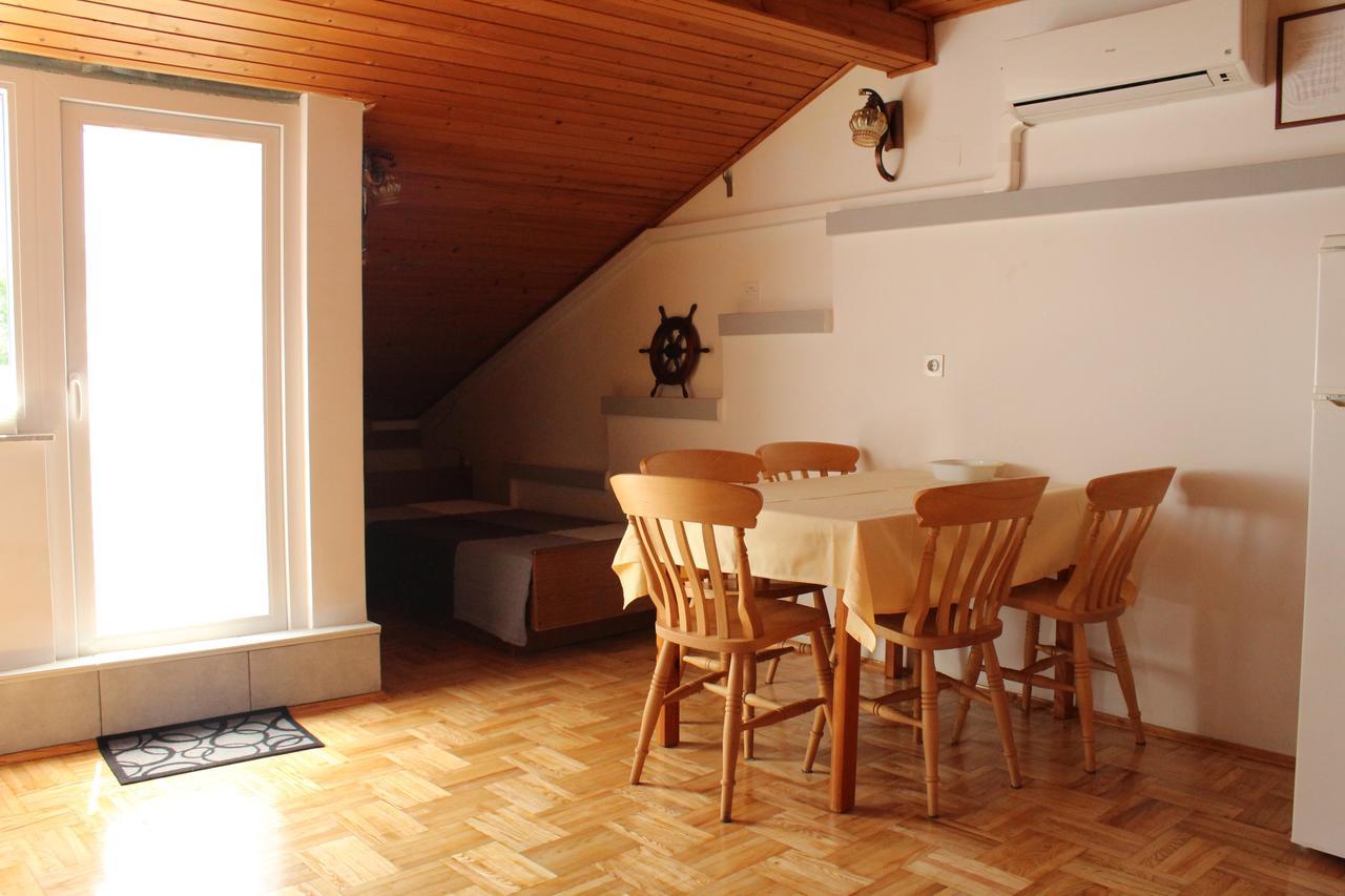 Apartamento Biro App 4+1 Pax Crikvenica Exterior foto